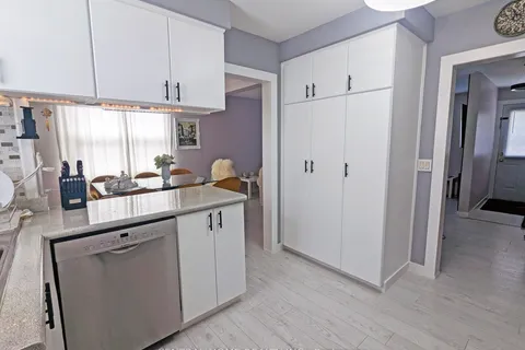 333 Walker Avenue, Bradford West Gwillimbury, ON L3Z 1Y7
