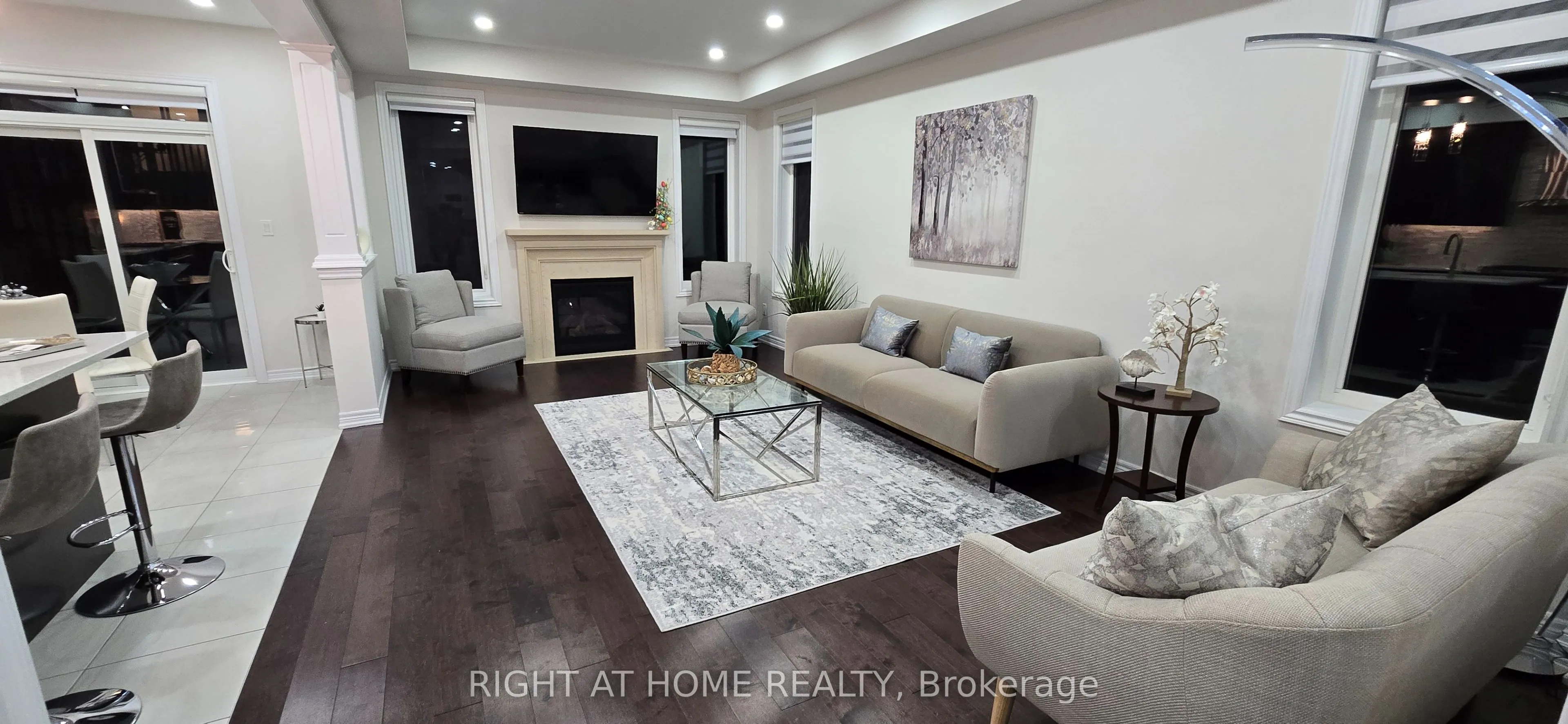 83 Hilts Drive, Richmond Hill, ON L4S 0H8