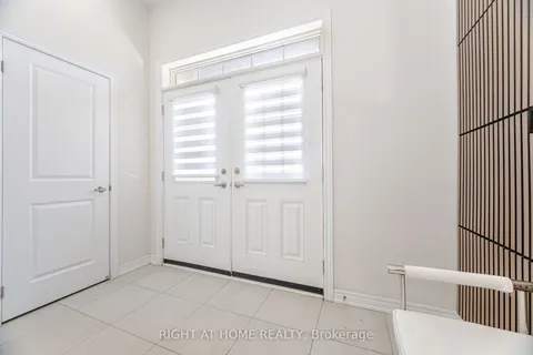 83 Hilts Drive, Richmond Hill, ON L4S 0H8