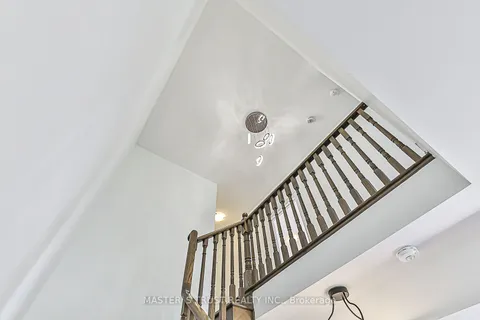 172 PARADELLE Drive, Richmond Hill, ON L4E 1E7
