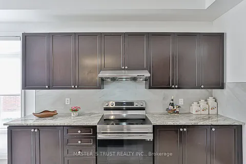 172 PARADELLE Drive, Richmond Hill, ON L4E 1E7