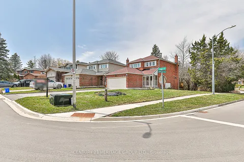 72 Seaton Drive, Aurora, ON L4G 6B6