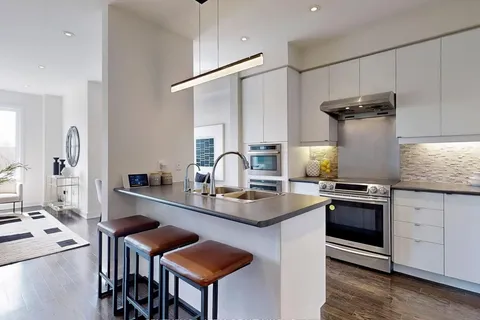 105 Anchusa Drive, Richmond Hill, ON L4E 1C5