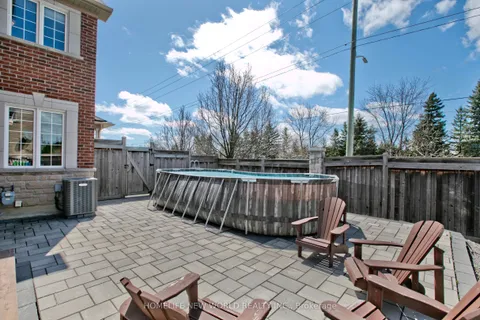 1019 Ralston Crescent, Newmarket, ON L3X 3H8
