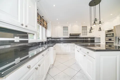 61 Glenayr Road, Richmond Hill, ON L4B 2V8
