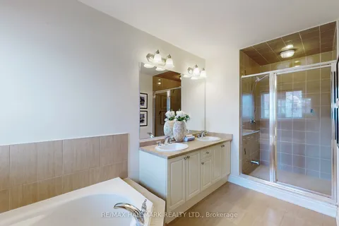 171 Rothbury Road, Richmond Hill, ON L4S 0E3
