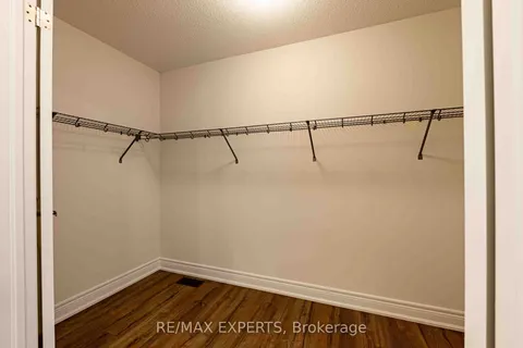 44 Faimira Avenue, Georgina, ON L4P 0E8