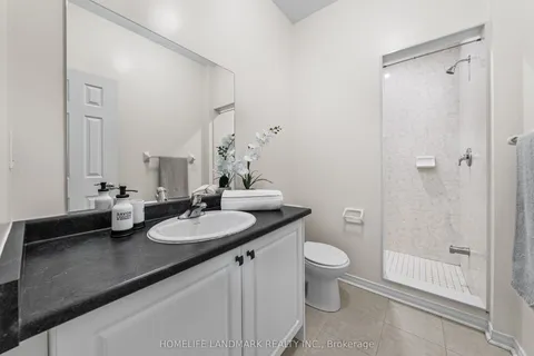 8 Slaney Street, Richmond Hill, ON L4S 0K8