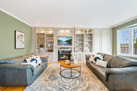 37 Witherspoon Way, King, ON L0G 1N0