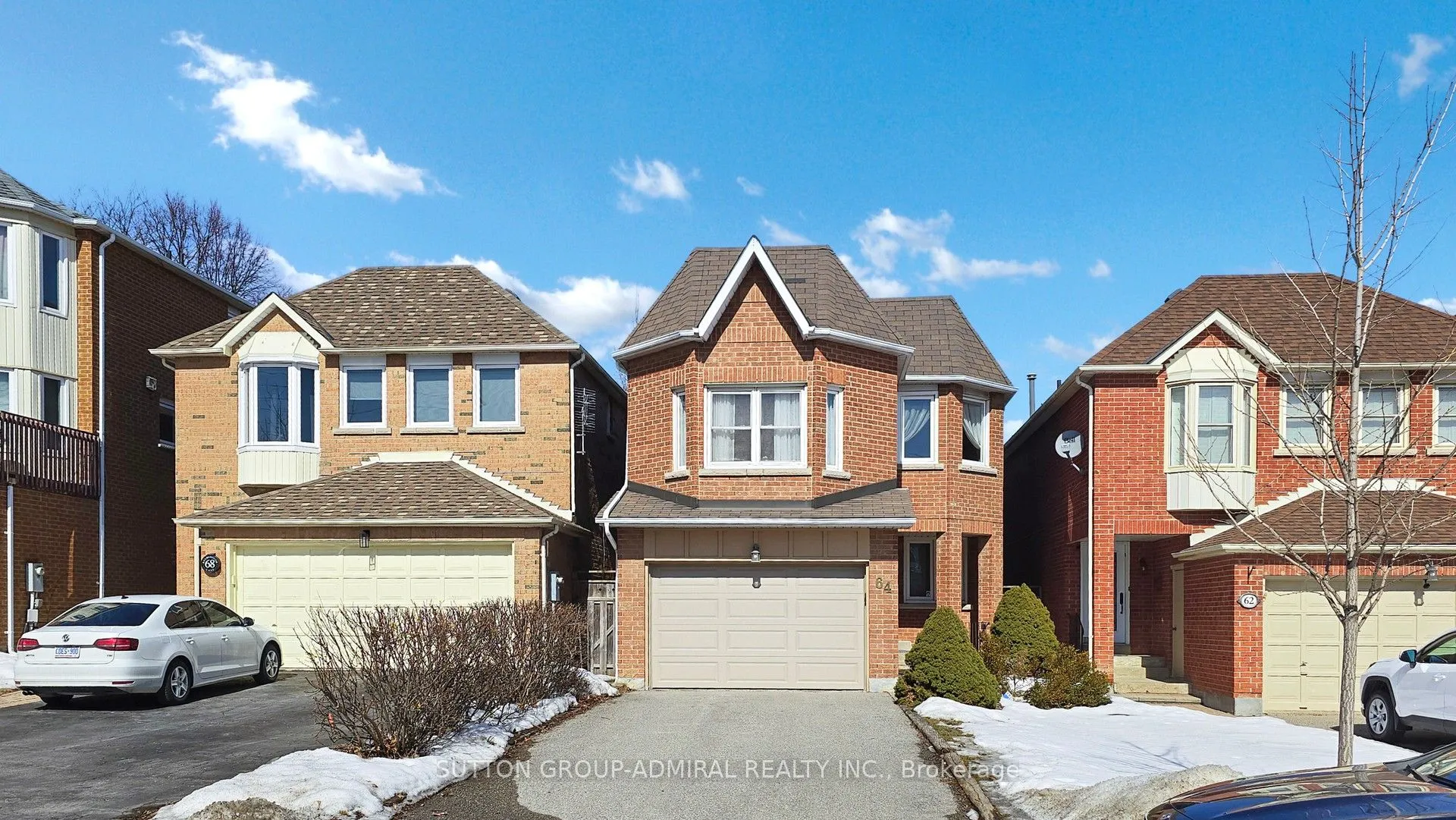 64 Roxborough Lane, Vaughan, ON L4J 4S9
