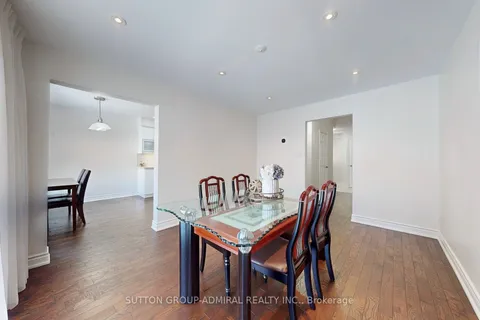 64 Roxborough Lane, Vaughan, ON L4J 4S9