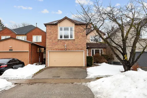 107 Ramblewood Lane, Vaughan, ON L4J 6R2