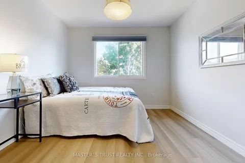 12 Castlemore Avenue, Markham, ON L6C 2B3
