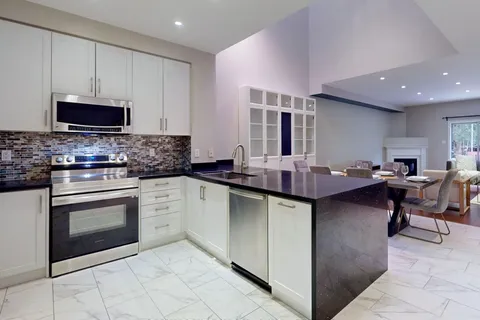 224 Yorkland Street, Richmond Hill, ON L4S 1A2