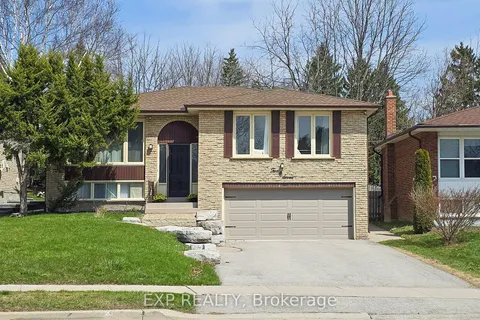 207 Alexander Road, Newmarket, ON L3Y 5P2