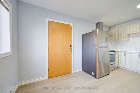 17 Willowbank Avenue, Richmond Hill, ON L4E 3B4