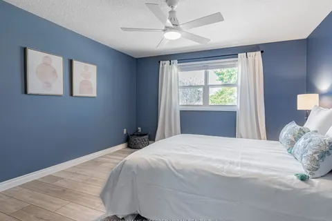 114 Tecumseth Pines Drive, New Tecumseth, ON L0G 1W0