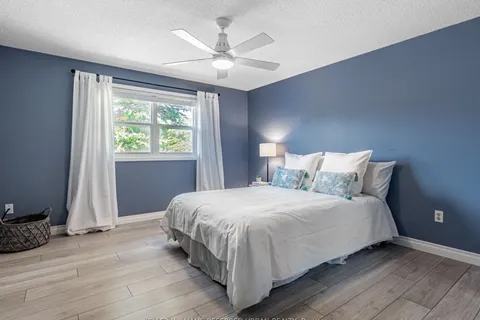 114 Tecumseth Pines Drive, New Tecumseth, ON L0G 1W0
