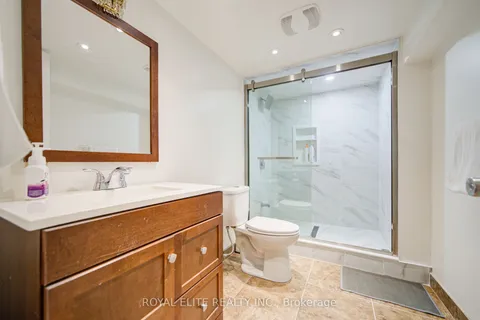 11 Amstel Avenue, Richmond Hill, ON L4E 0P7