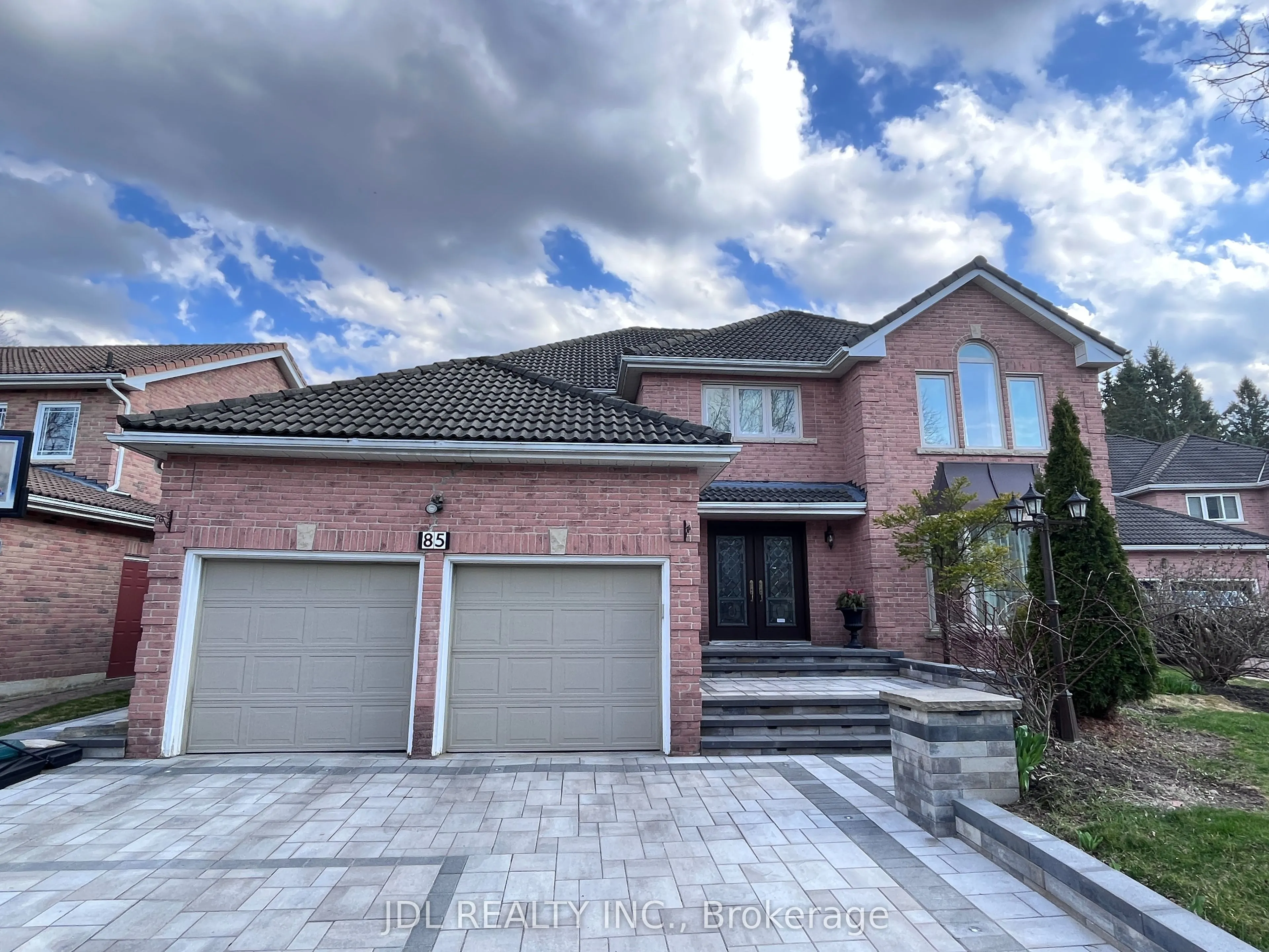 85 Marsh Harbour Court, Aurora, ON L4G 5Y8