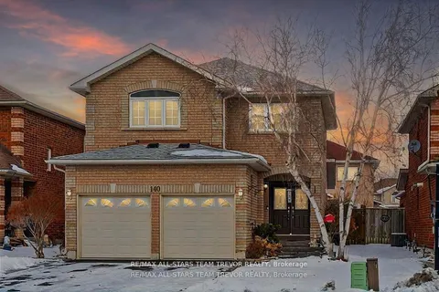 140 Fairwood Drive, Georgina, ON L4P 3Y2