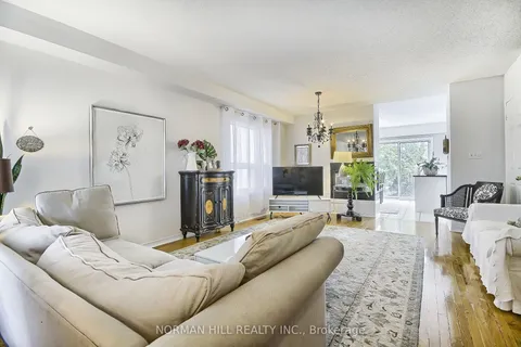 7 Bridlepath Street, Richmond Hill, ON L4S 1V8
