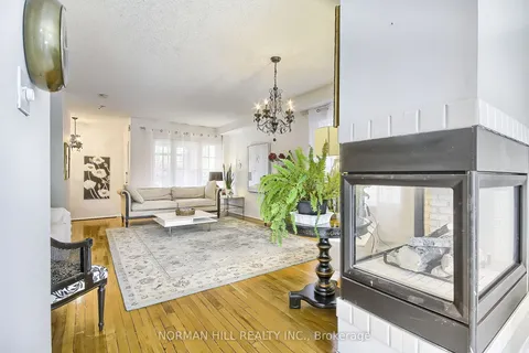 7 Bridlepath Street, Richmond Hill, ON L4S 1V8