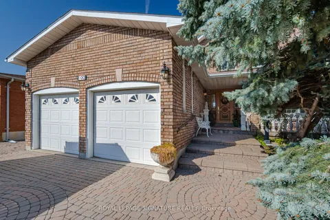 100 Gas Light Crescent, Vaughan, ON L4L 8G1