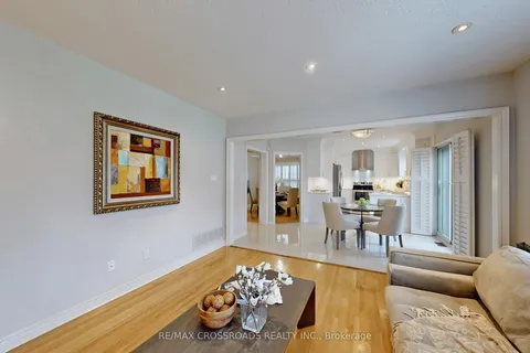 75 Cassandra Crescent, Richmond Hill, ON L4B 3Z9