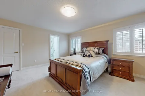 75 Cassandra Crescent, Richmond Hill, ON L4B 3Z9