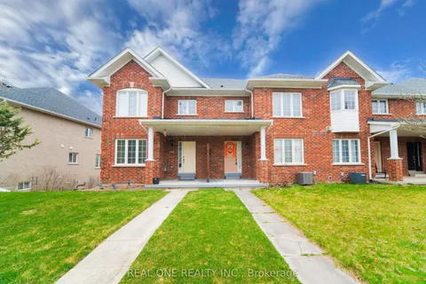 499 Jim Barber Court, Newmarket, ON L3Y 9E6
