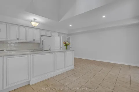 101A Benson Avenue, Richmond Hill, ON L4C 4E5