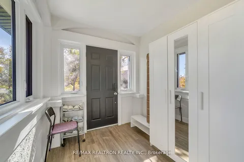 479 Millard Avenue, Newmarket, ON L3Y 2A6
