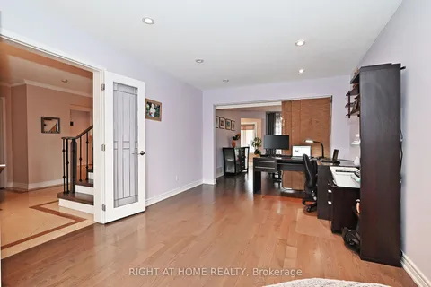 83 Maques Lane, Vaughan, ON L4J 6S9