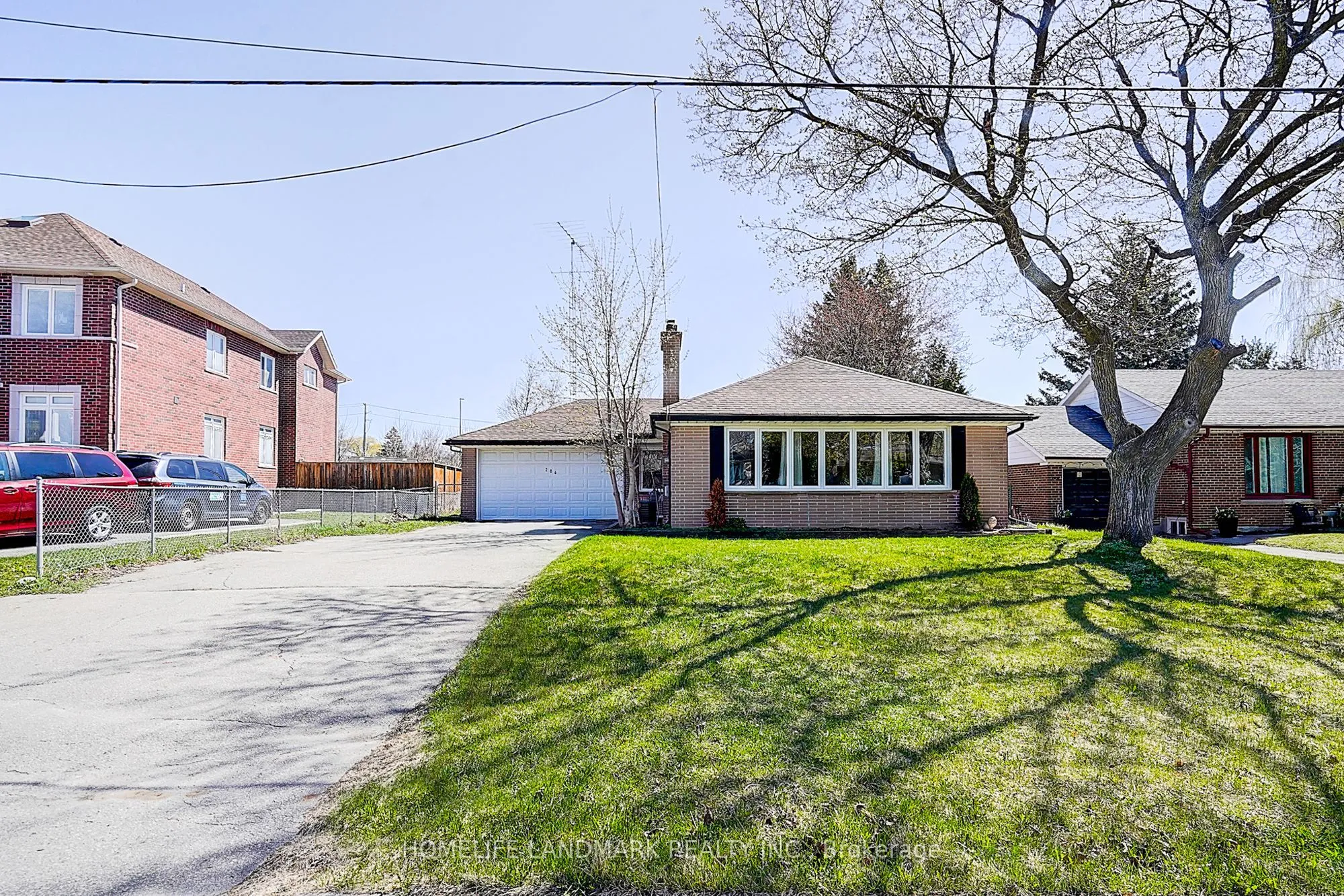 286 Kerrybrook Drive, Richmond Hill, ON L4C 3R1