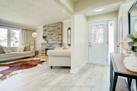 286 Kerrybrook Drive, Richmond Hill, ON L4C 3R1