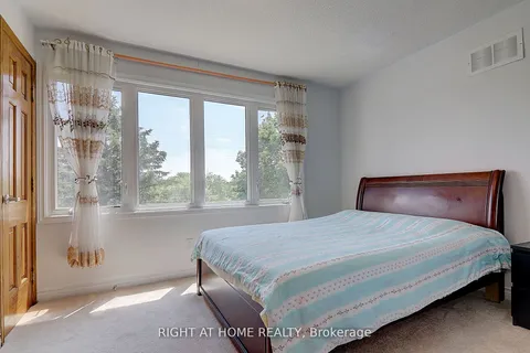 1008 Mount Albert Road, East Gwillimbury, ON L0G 1V0