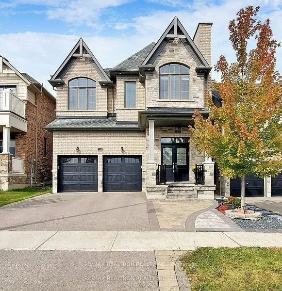 138 Chessington Avenue, East Gwillimbury, ON L9R 0R6