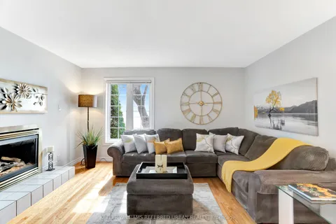 259 Pleasant Boulevard, Georgina, ON L4P 2S7