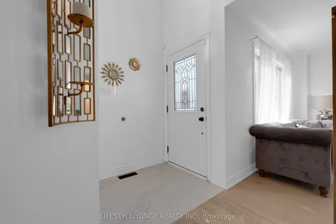 46 Mccallum Drive, Richmond Hill, ON L4C 7S8