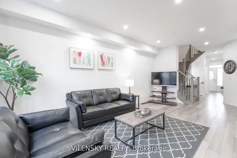 126 Maguire Road, Newmarket, ON L3X 0M1