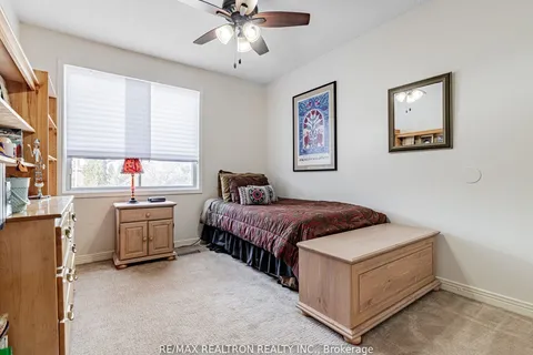 209 Charles Street, Vaughan, ON L4J 3A2