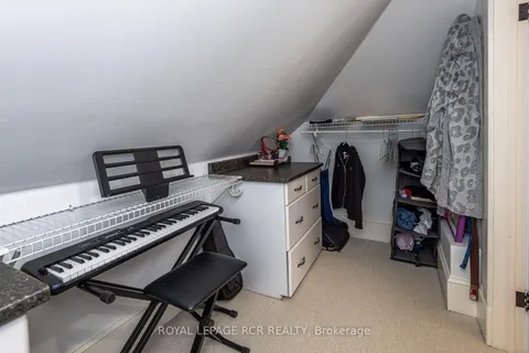 53 Metcalfe Street, Aurora, ON L4G 1E5