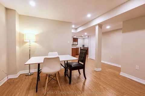 9 Headwater Crescent, Richmond Hill, ON L4E 4G1