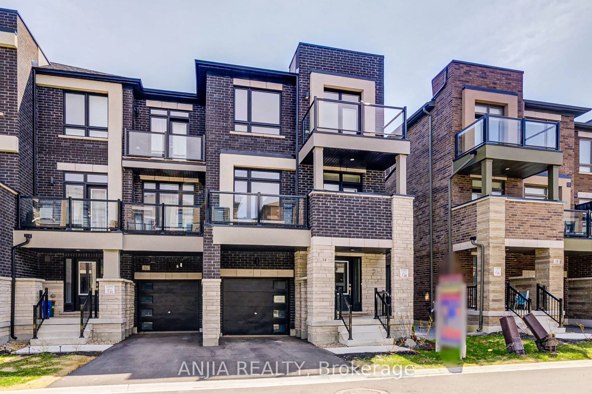 14 Riley Reed Lane, Richmond Hill, ON L4S 1N5