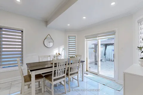 33 Ferncliffe Crescent, Markham, ON L3S 4N9