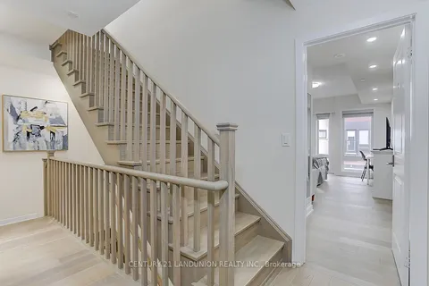 15 Ingersoll Lane, Richmond Hill, ON L4E 1G9