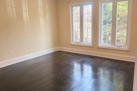 2 Gatewood Court, Richmond Hill, ON L4B 2L5