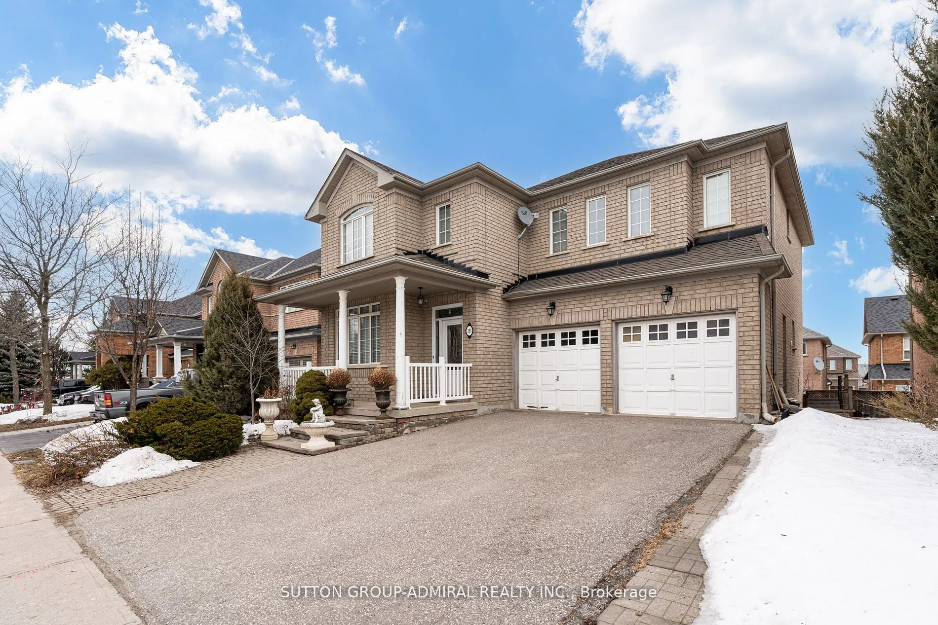 393 Coachwhip Trail, Newmarket, ON L3X 2R2