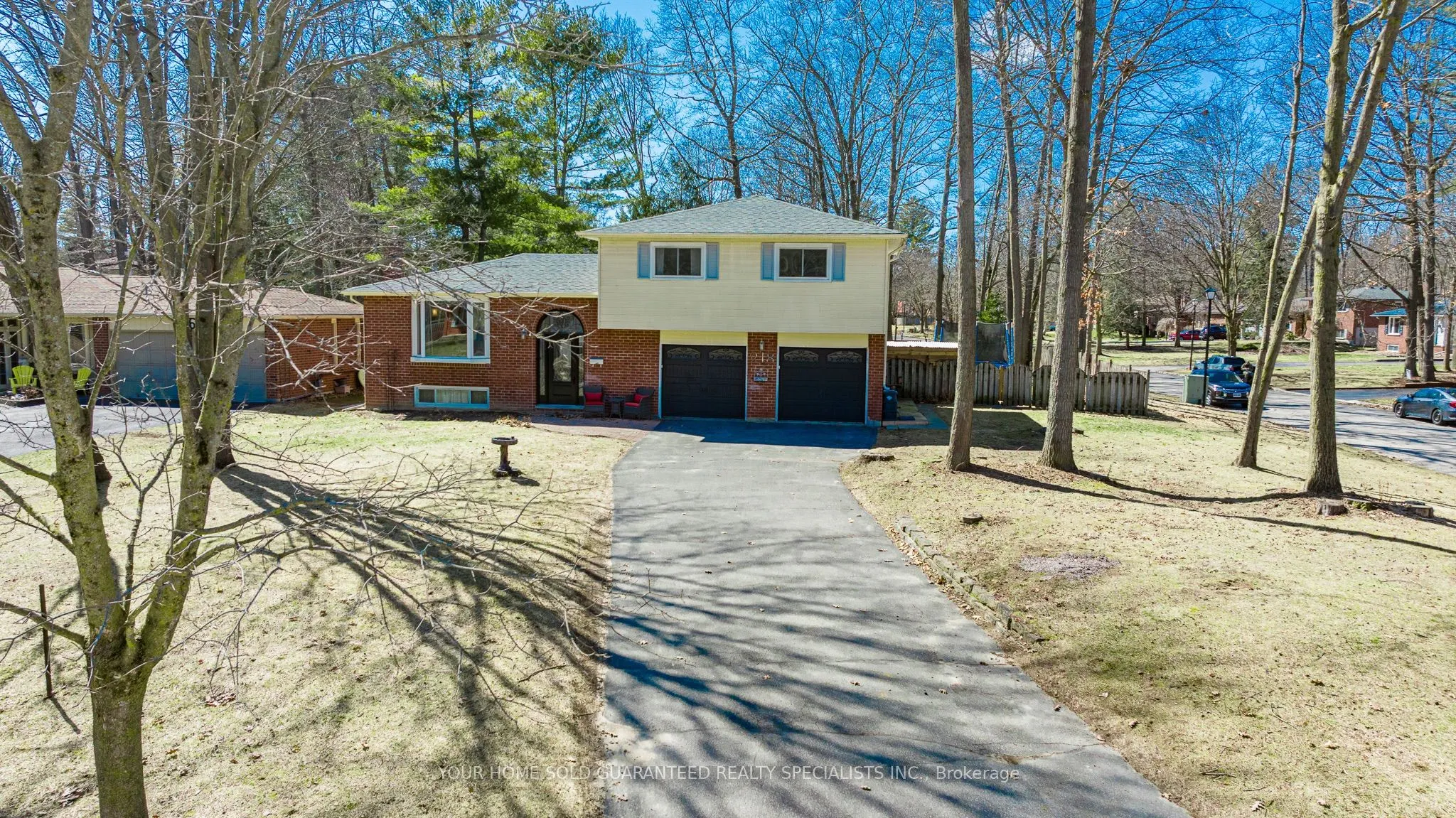 218 Park Avenue, East Gwillimbury, ON L9N 1J7